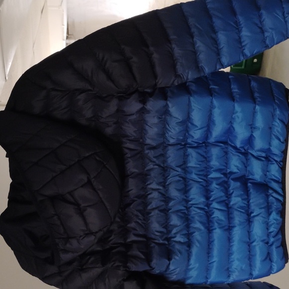 Eddie Bauer puffer coat - Picture 5 of 8